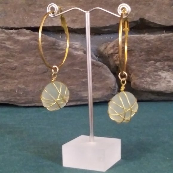 Gray Tourmaline & Gold Wire Earrings - Picture 1 of 4